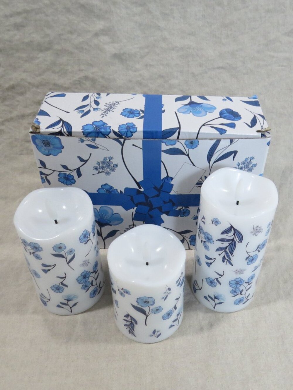 NEW Temp-tations Set of (3) 4",5",6" Fiberoptic Candles Indigo Blooms Blue